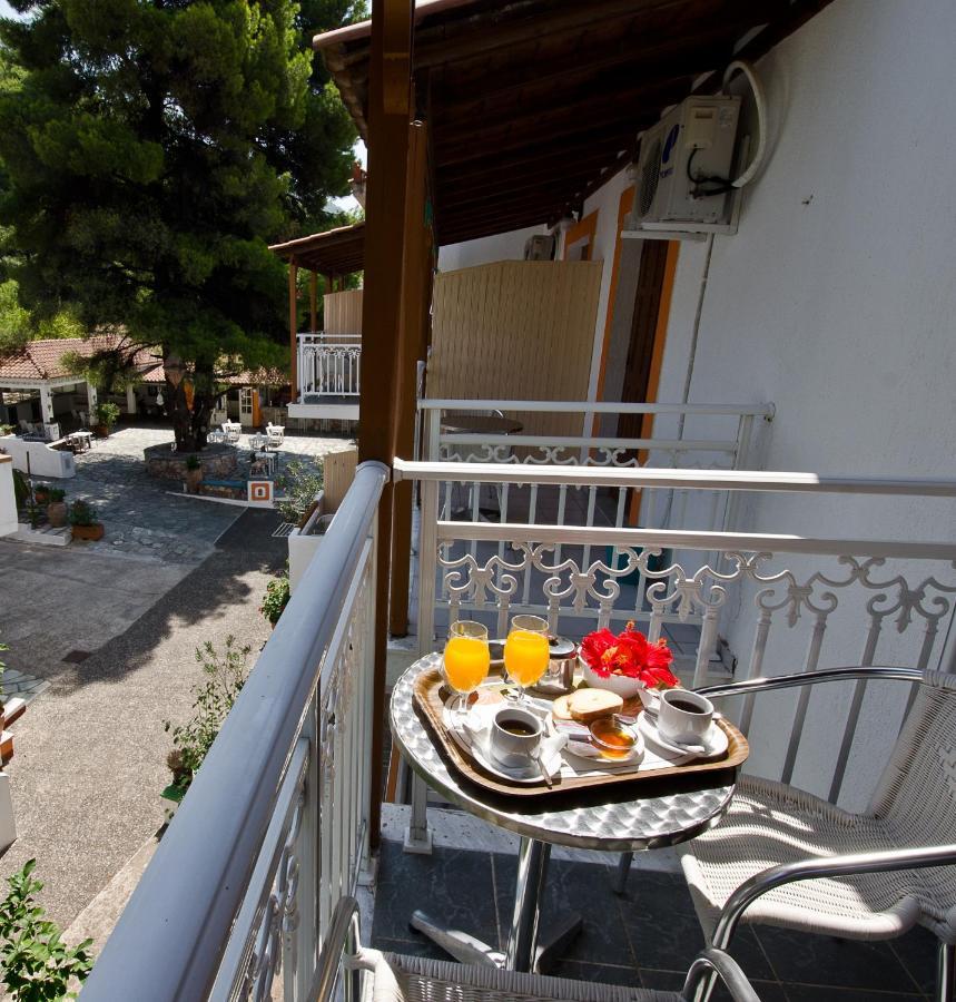 Zaneta Hotel & Apartments Нео-Клима Экстерьер фото