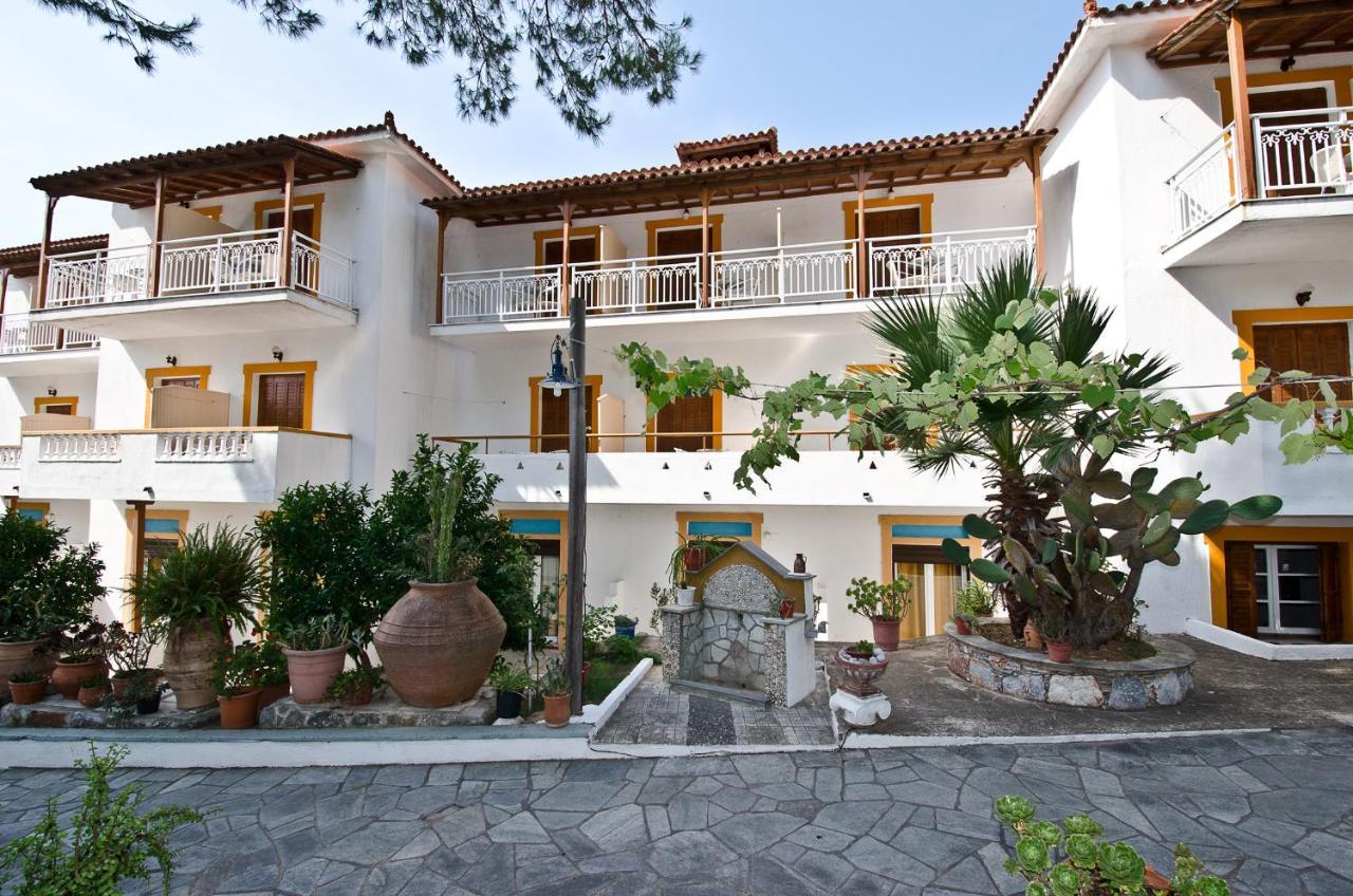 Zaneta Hotel & Apartments Нео-Клима Экстерьер фото