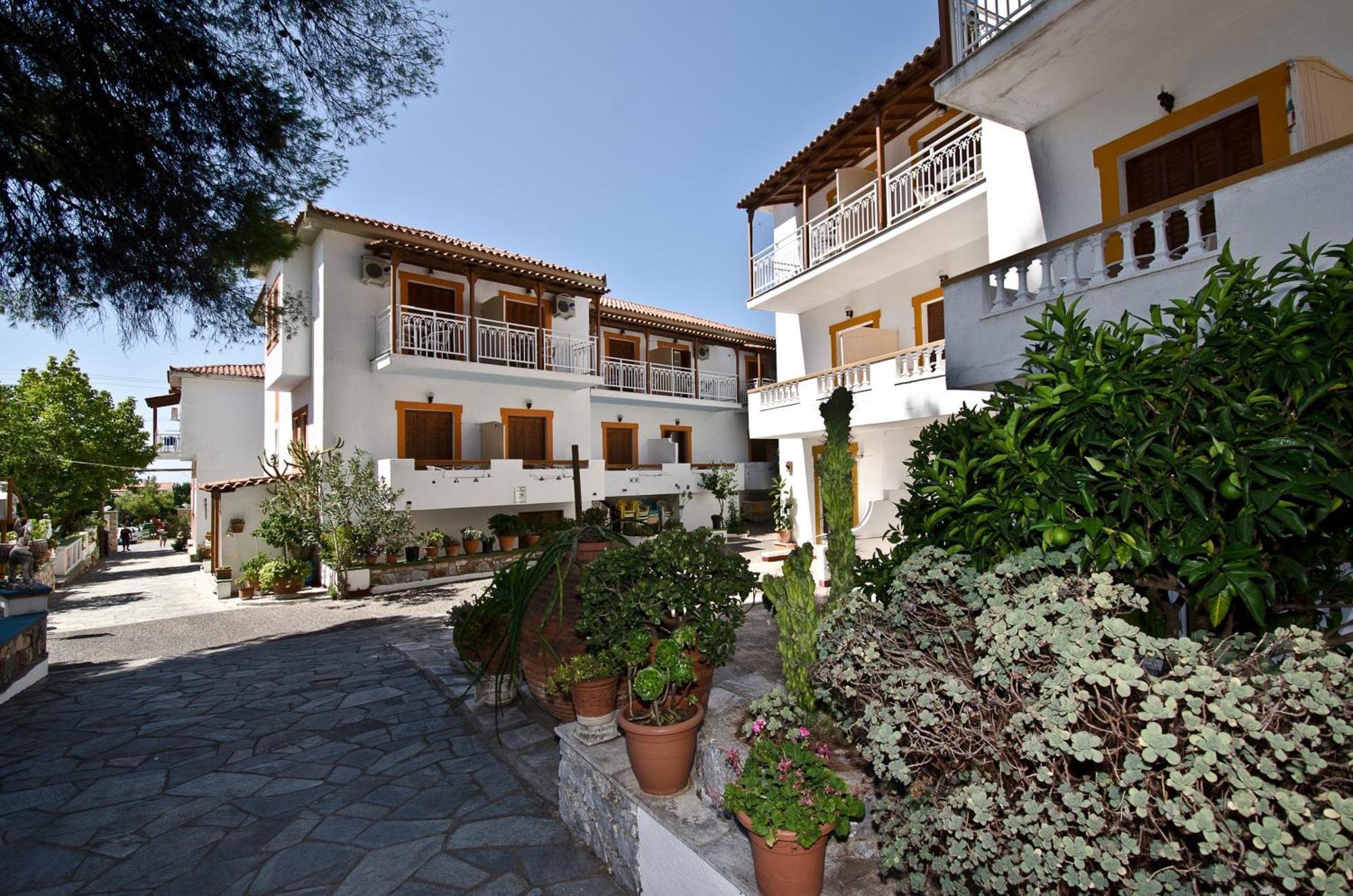 Zaneta Hotel & Apartments Нео-Клима Экстерьер фото